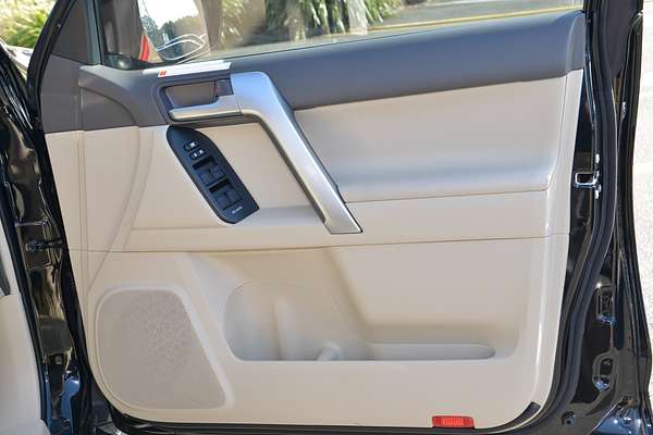 2023 Toyota Landcruiser Prado VX GDJ150R