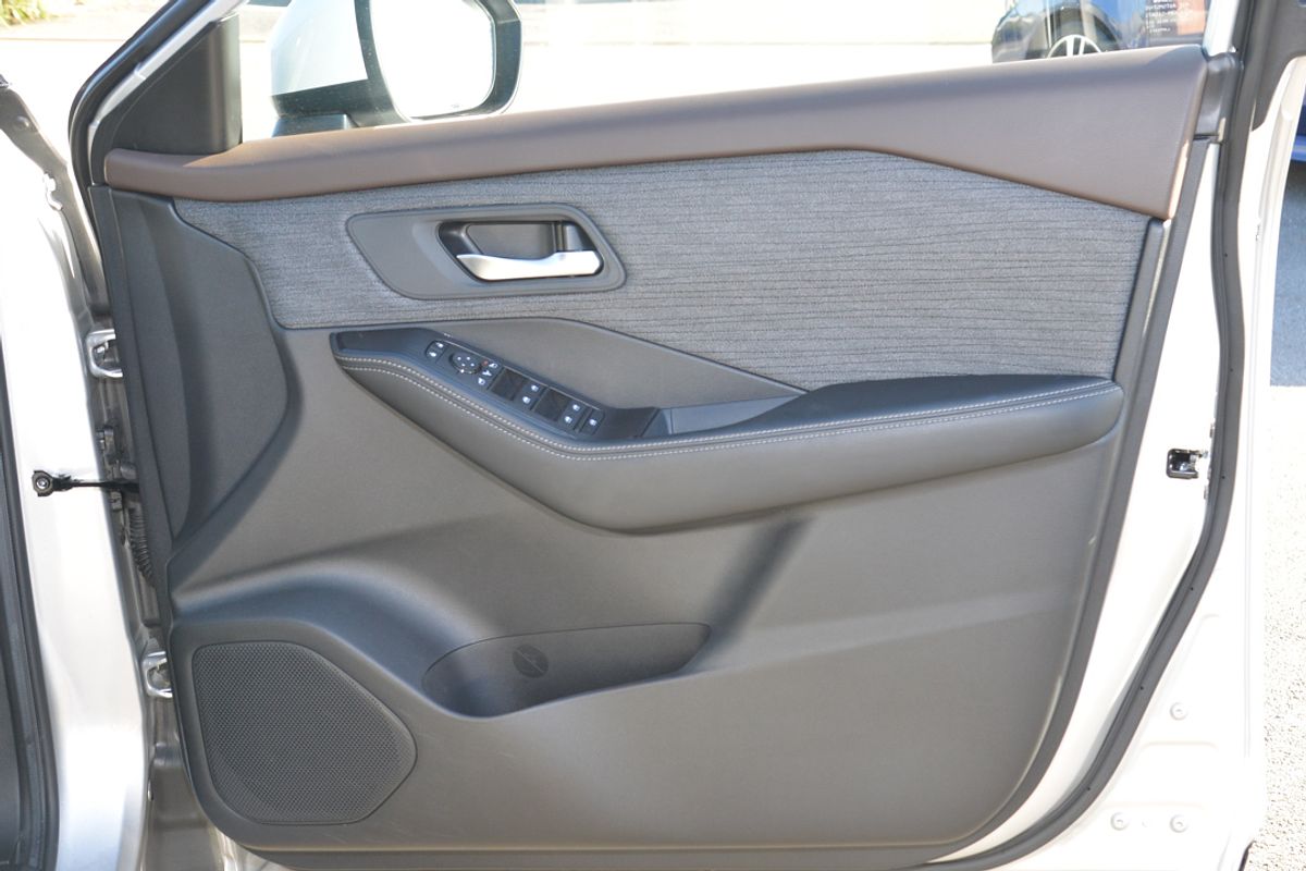 2023 Nissan X-TRAIL ST T33