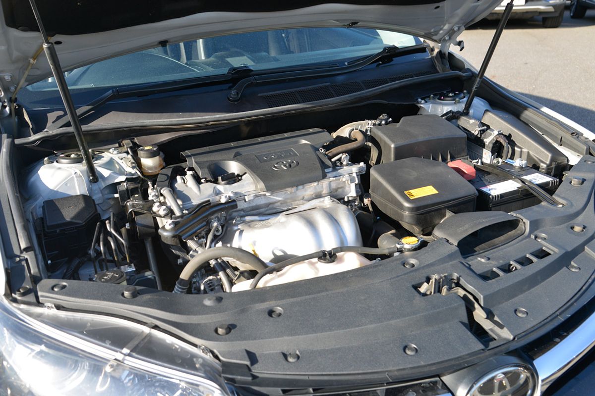 2015 Toyota Camry Atara SL ASV50R