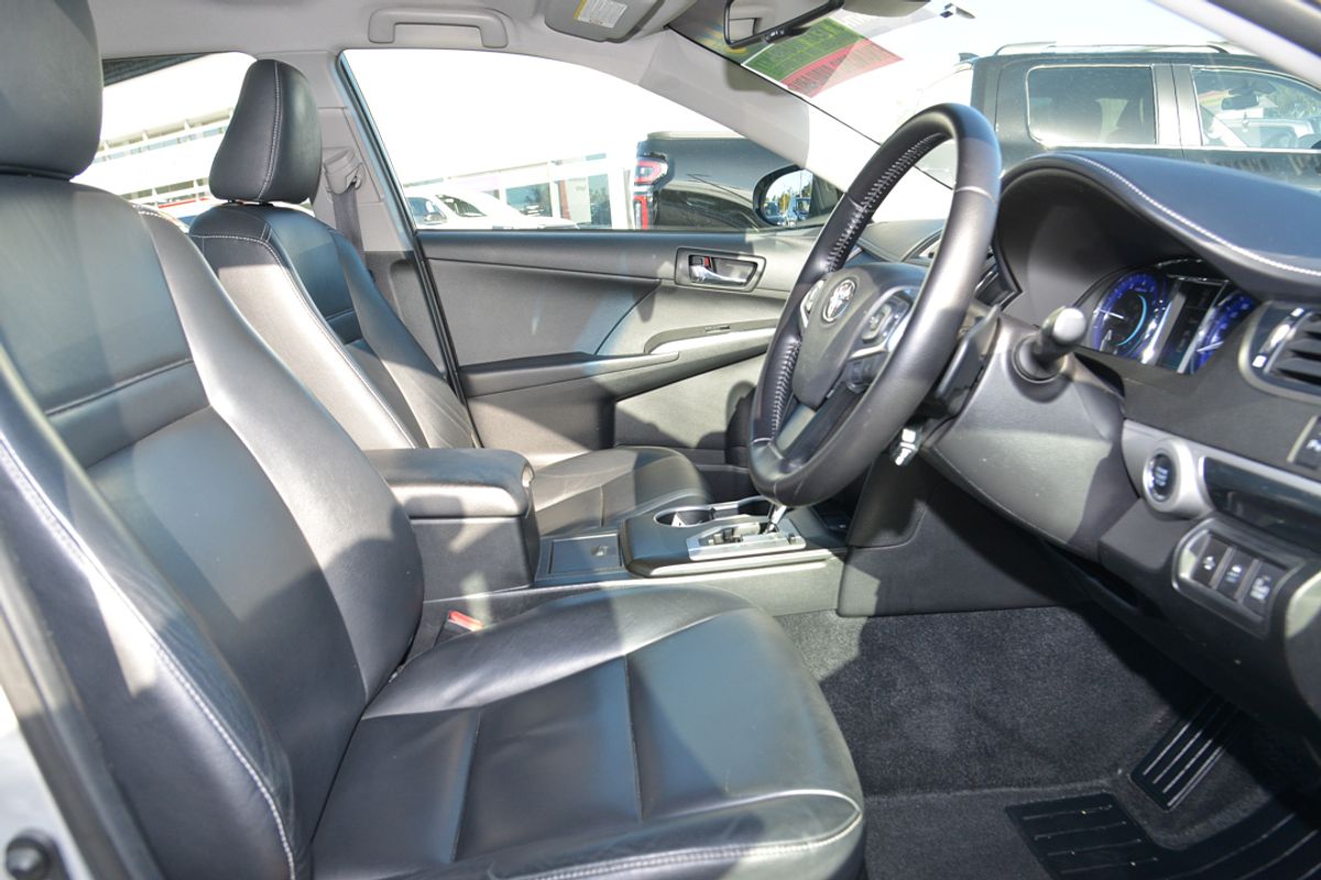 2015 Toyota Camry Atara SL ASV50R