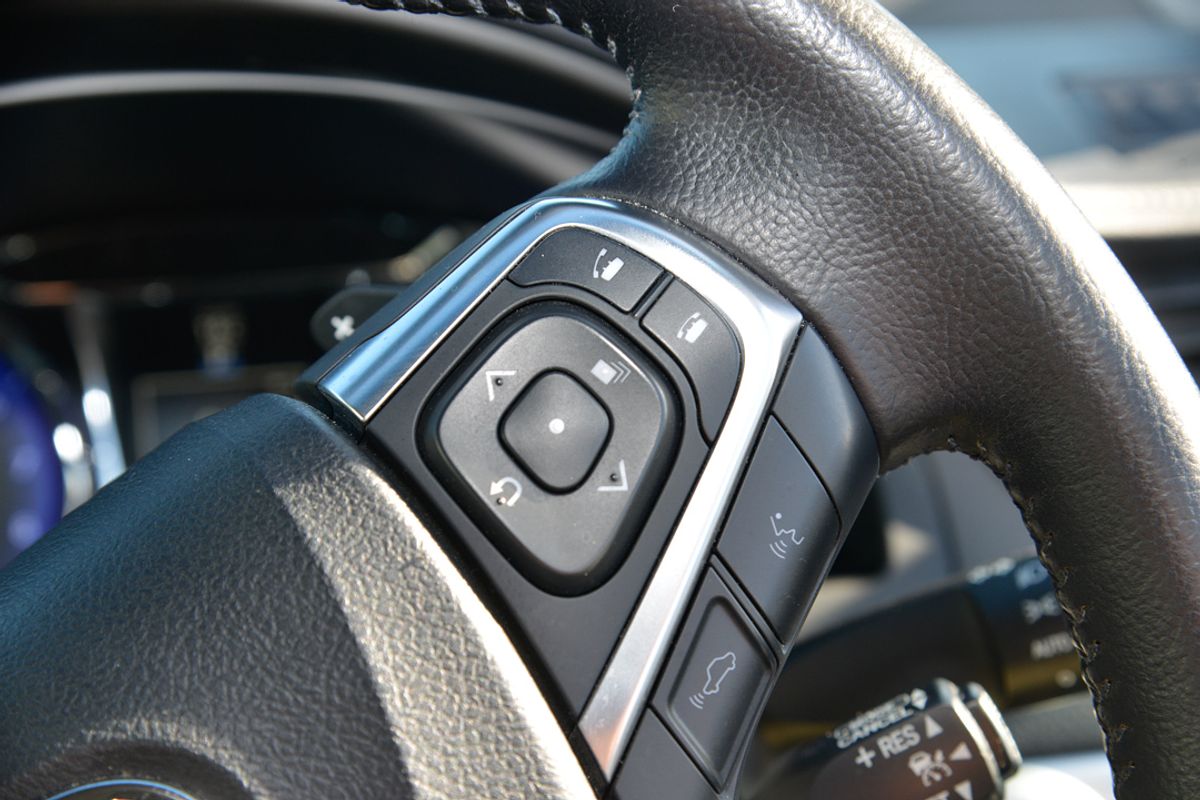 2015 Toyota Camry Atara SL ASV50R