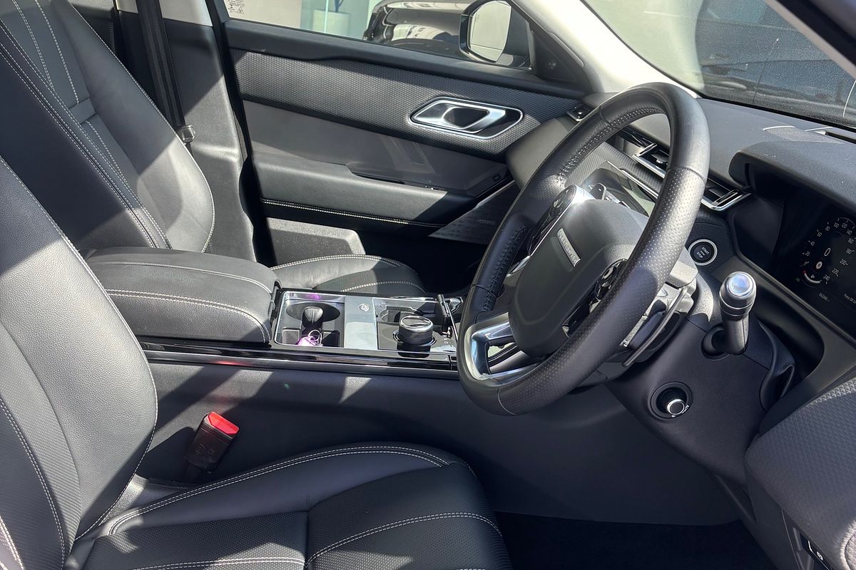 2019 Land Rover Range Rover Velar P250 SE L560