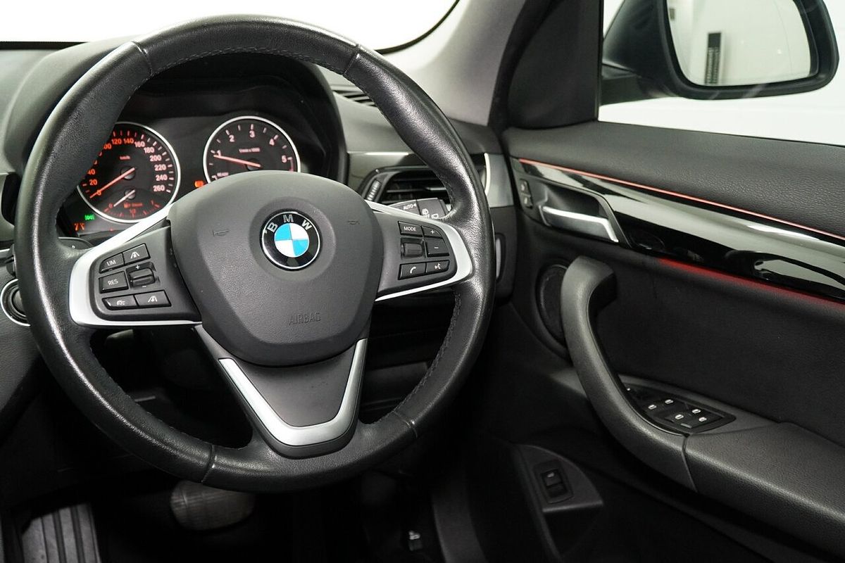 2016 BMW X1 sDrive18d F48