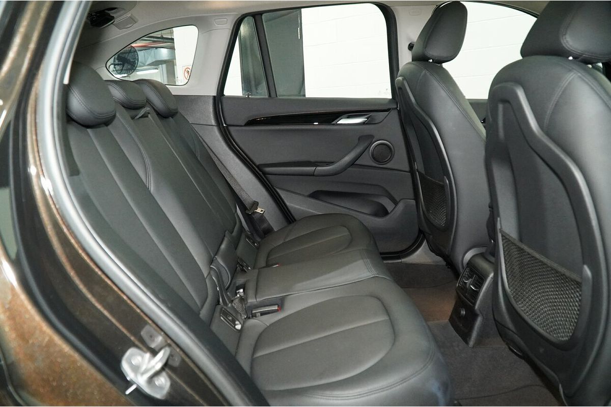 2016 BMW X1 sDrive18d F48