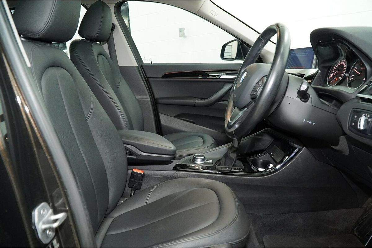 2016 BMW X1 sDrive18d F48