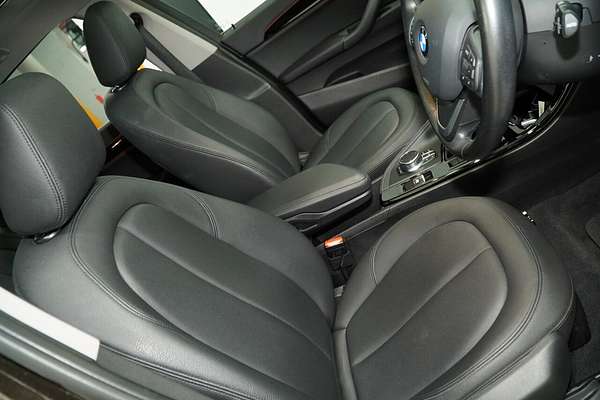 2016 BMW X1 sDrive18d F48