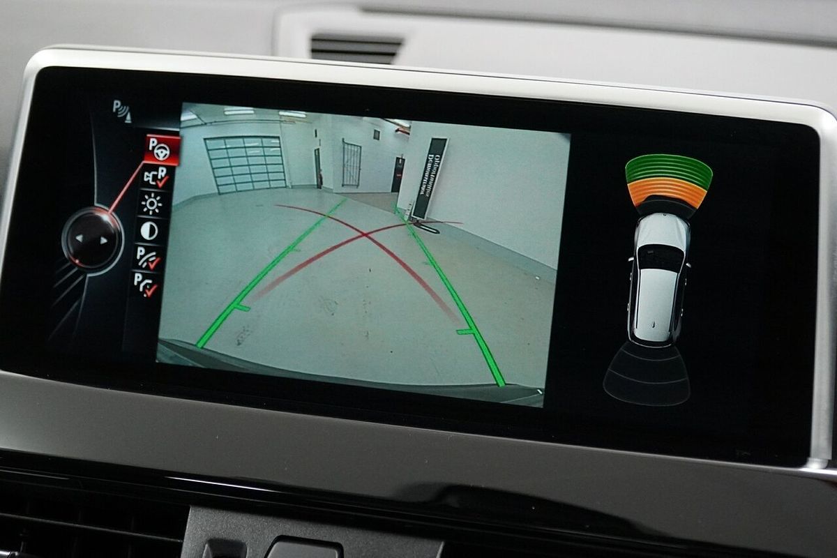 2016 BMW X1 sDrive18d F48