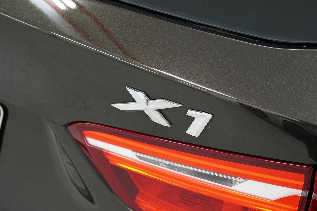 2016 BMW X1 sDrive18d F48