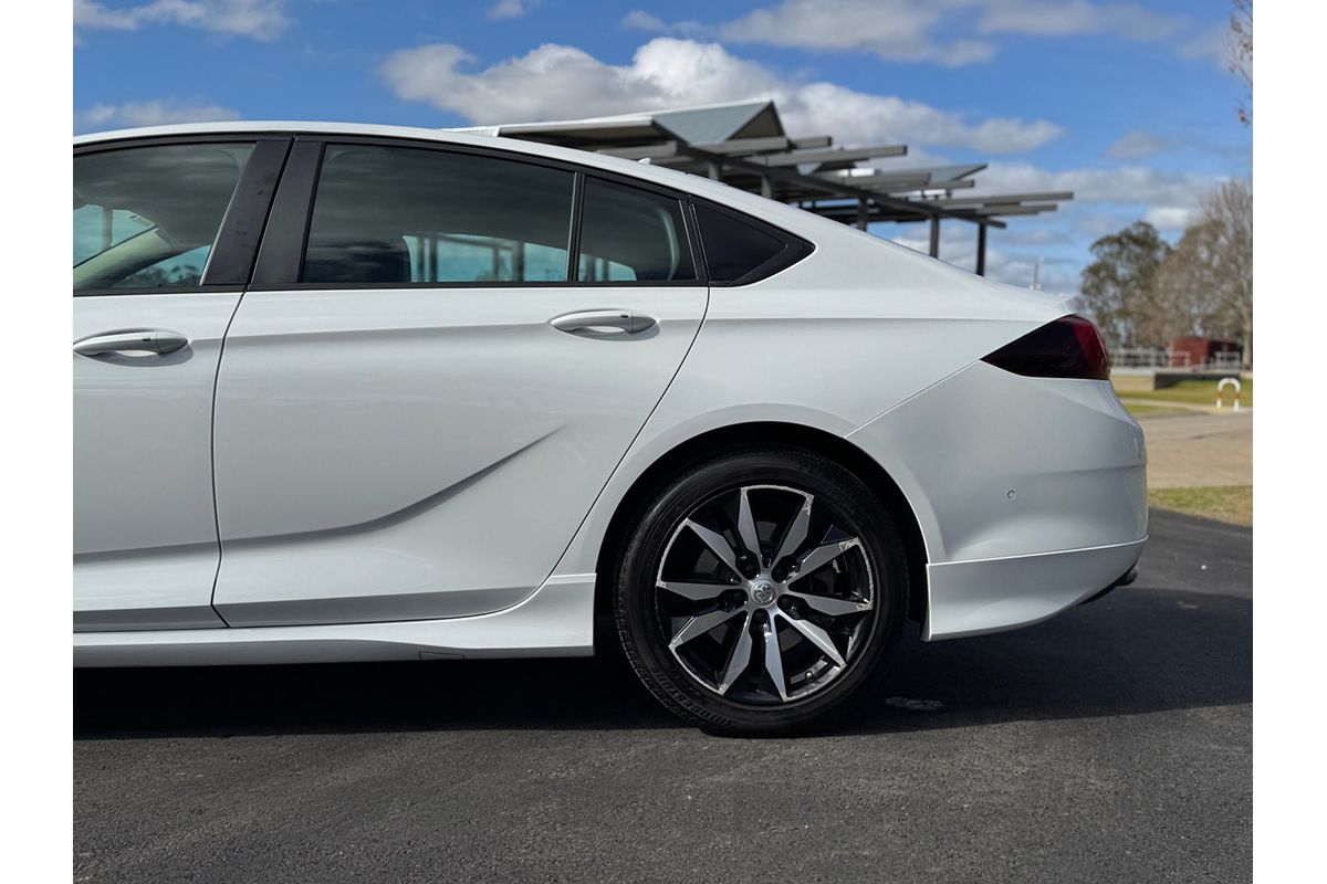 2020 Holden Commodore RS ZB