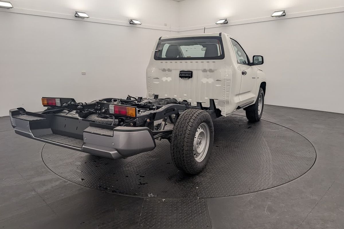 2025 Mitsubishi Triton GLX MV 4X4
