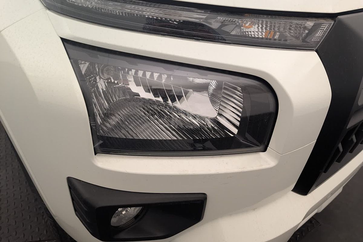 2025 Mitsubishi Triton GLX MV 4X4
