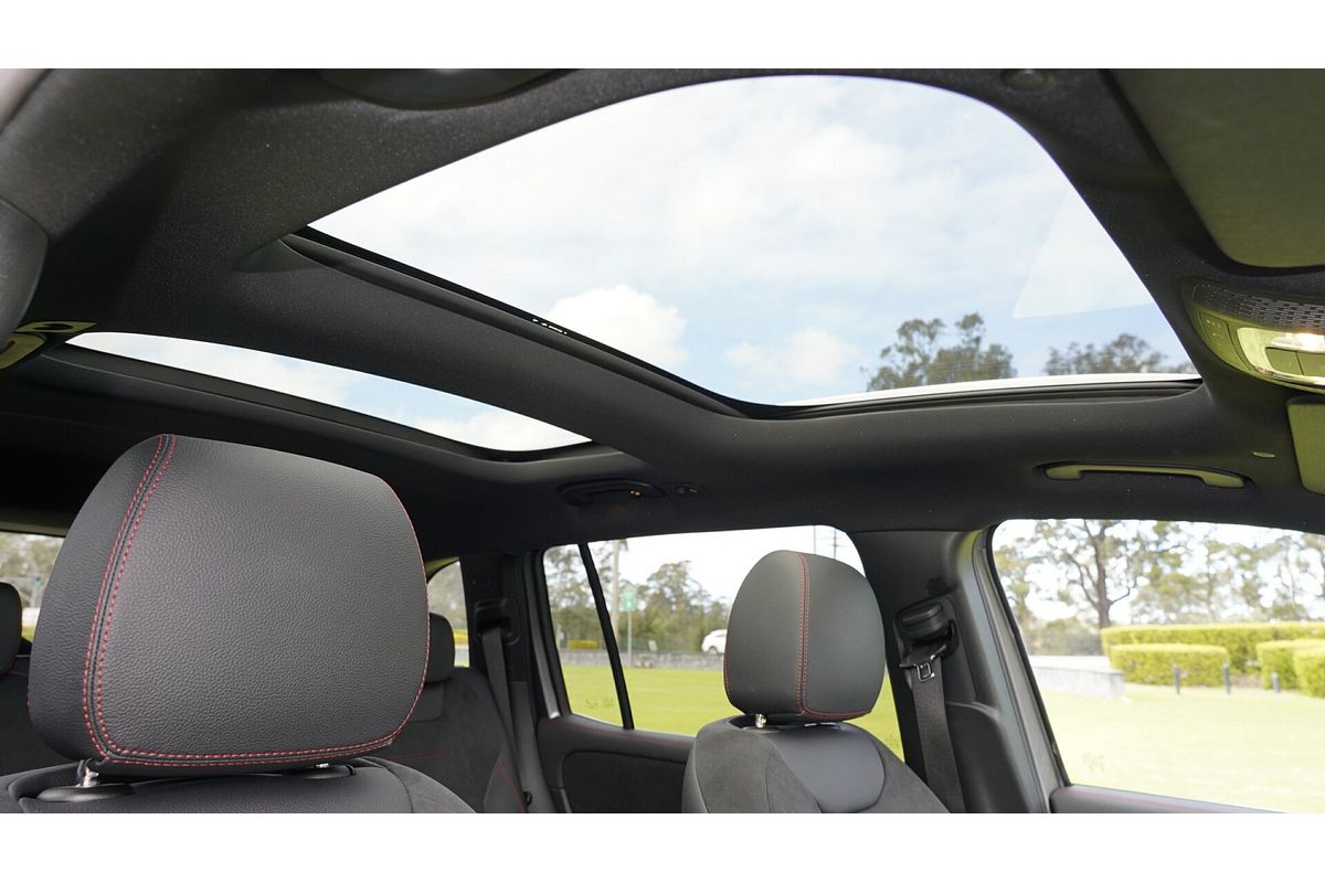 2025 Mercedes-Benz EQB EQB250+ X243