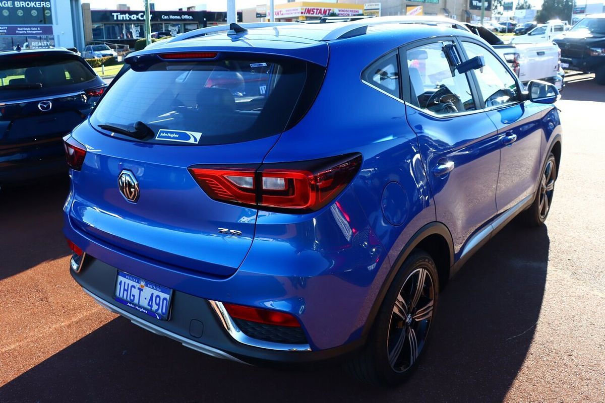 2021 MG ZS Essence AZS1