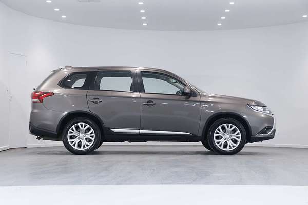 2021 Mitsubishi Outlander ES ZL