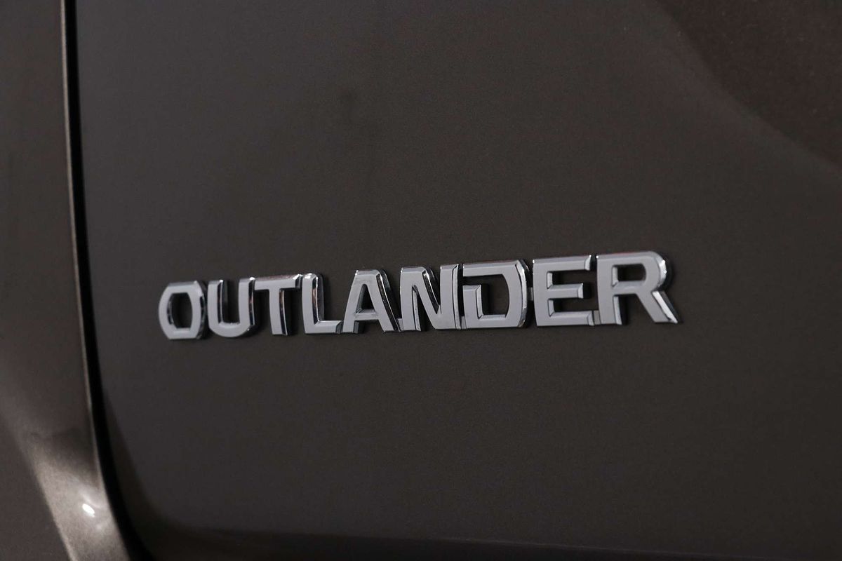 2021 Mitsubishi Outlander ES ZL