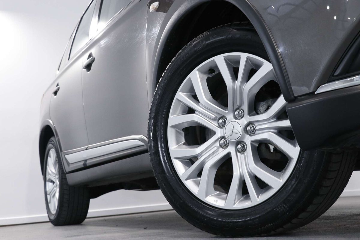 2021 Mitsubishi Outlander ES ZL