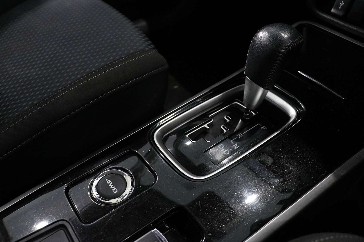 2021 Mitsubishi Outlander ES ZL