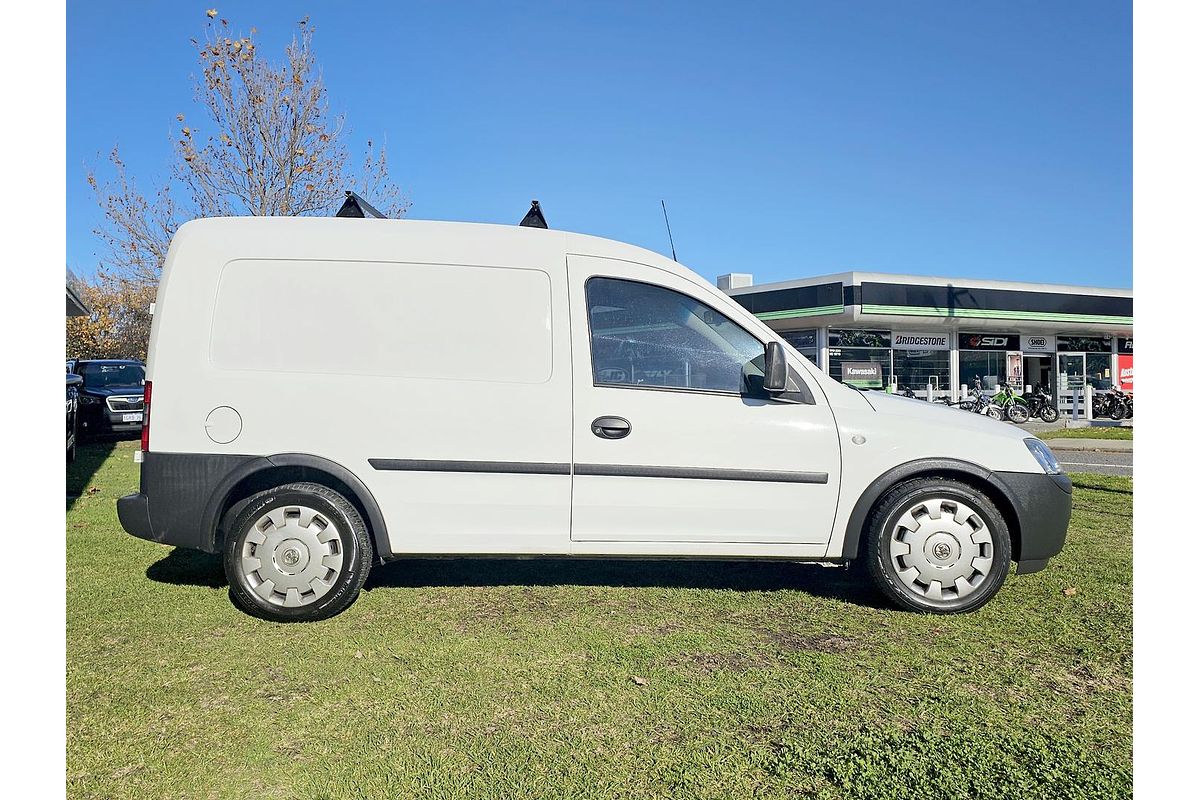 2010 Holden Combo XC