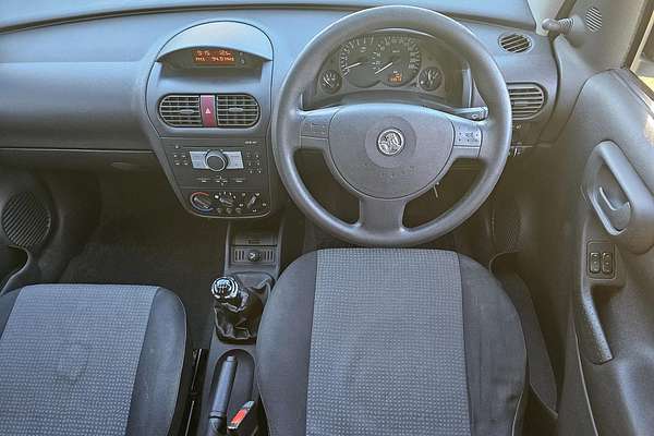 2010 Holden Combo XC