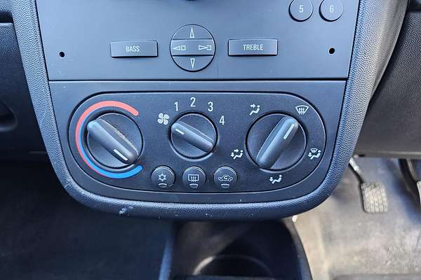 2010 Holden Combo XC