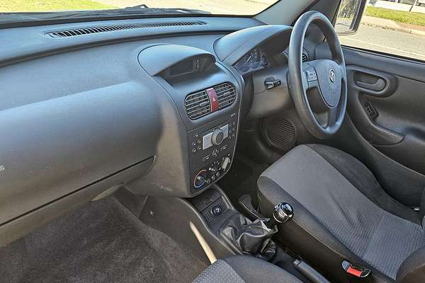 2010 Holden Combo XC