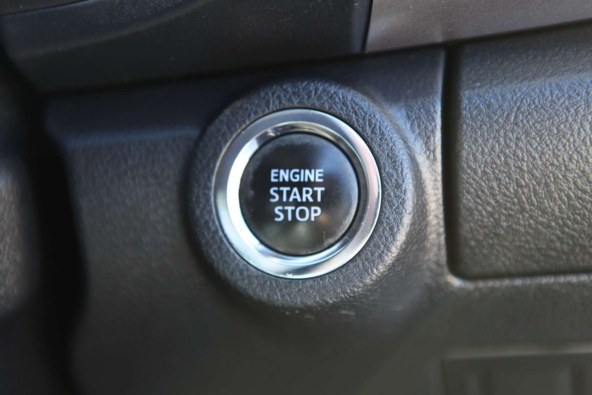 2016 Toyota Hilux SR5 GUN126R 4X4