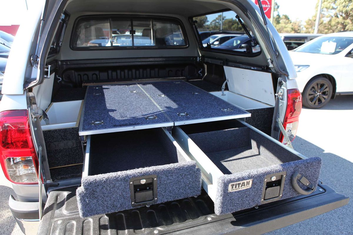 2016 Toyota Hilux SR5 GUN126R 4X4