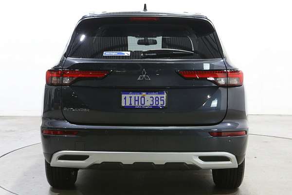 2024 Mitsubishi Outlander LS ZM