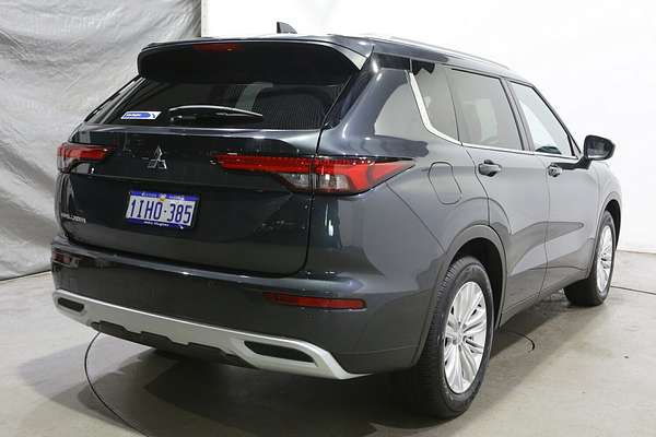 2024 Mitsubishi Outlander LS ZM