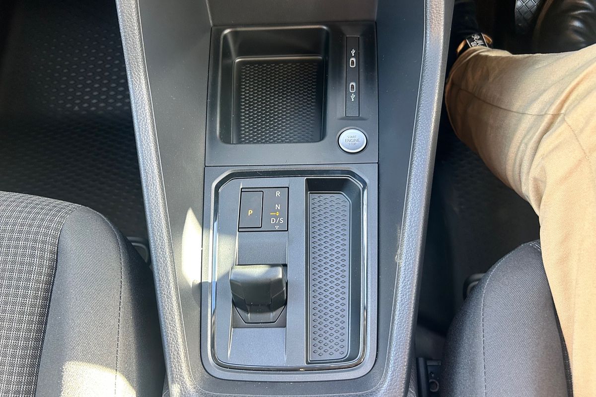 2025 Volkswagen Caddy TSI220 5 SWB