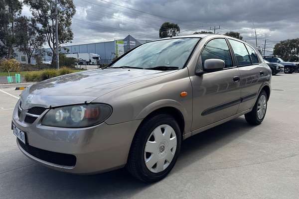 2005 Nissan Pulsar ST N16 S2