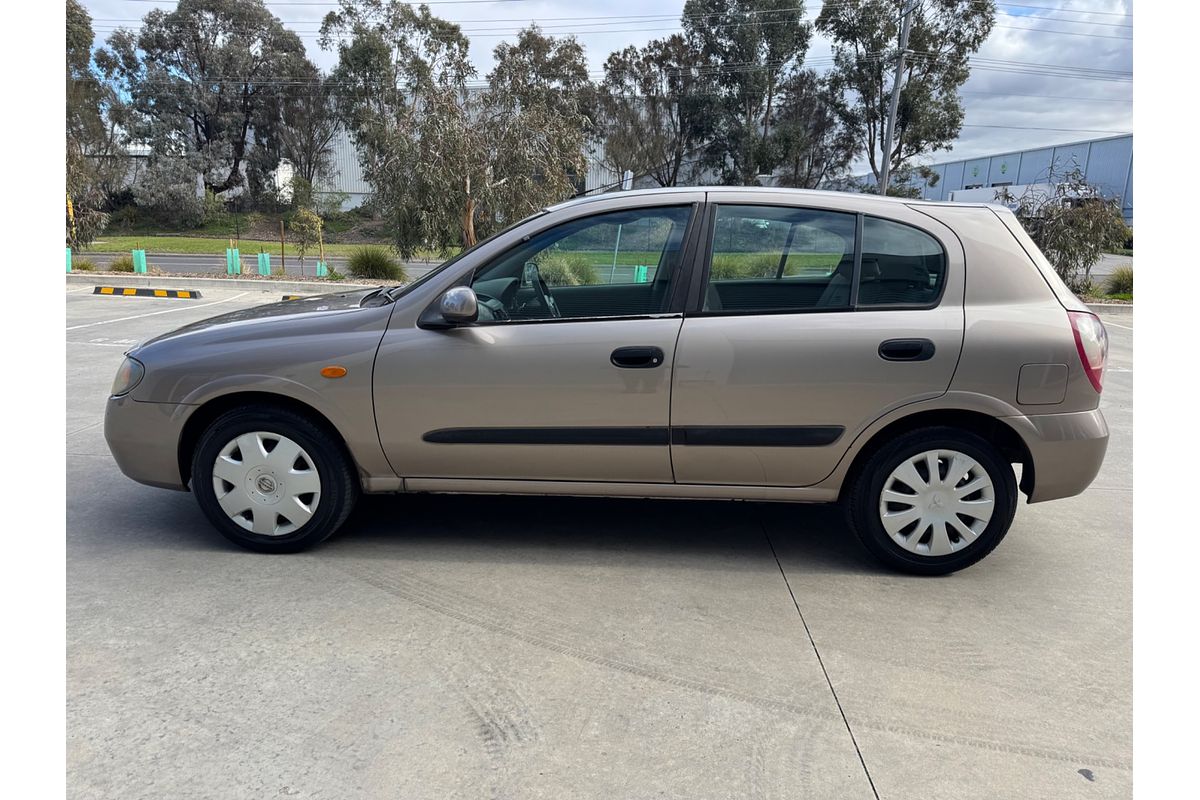 2005 Nissan Pulsar ST N16 S2