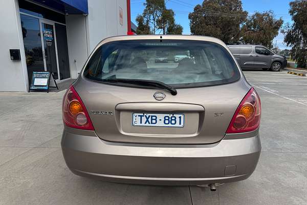 2005 Nissan Pulsar ST N16 S2