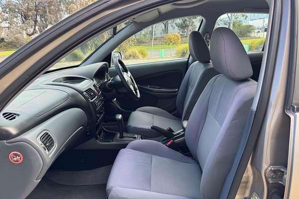 2005 Nissan Pulsar ST N16 S2