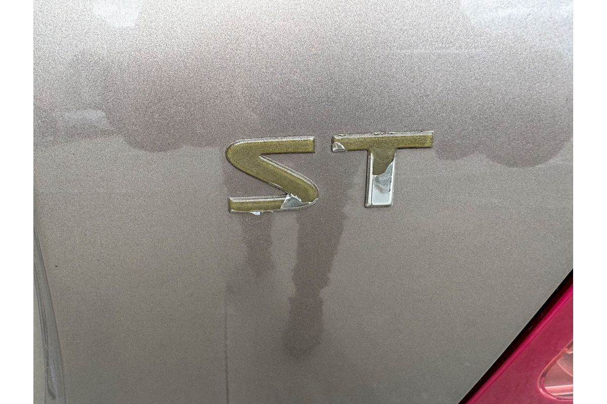 2005 Nissan Pulsar ST N16 S2