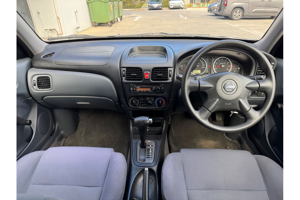 2005 Nissan Pulsar ST N16 S2