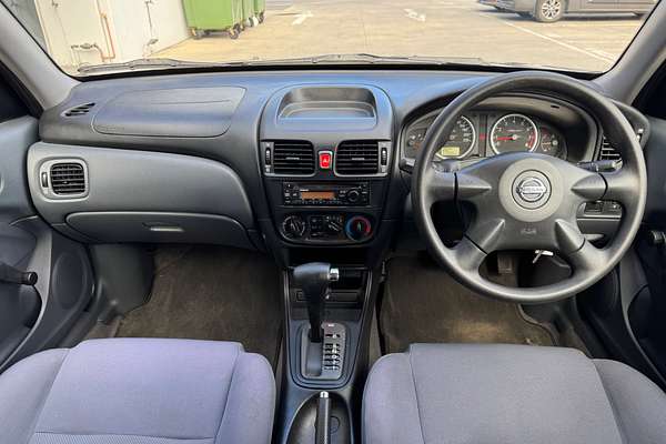 2005 Nissan Pulsar ST N16 S2