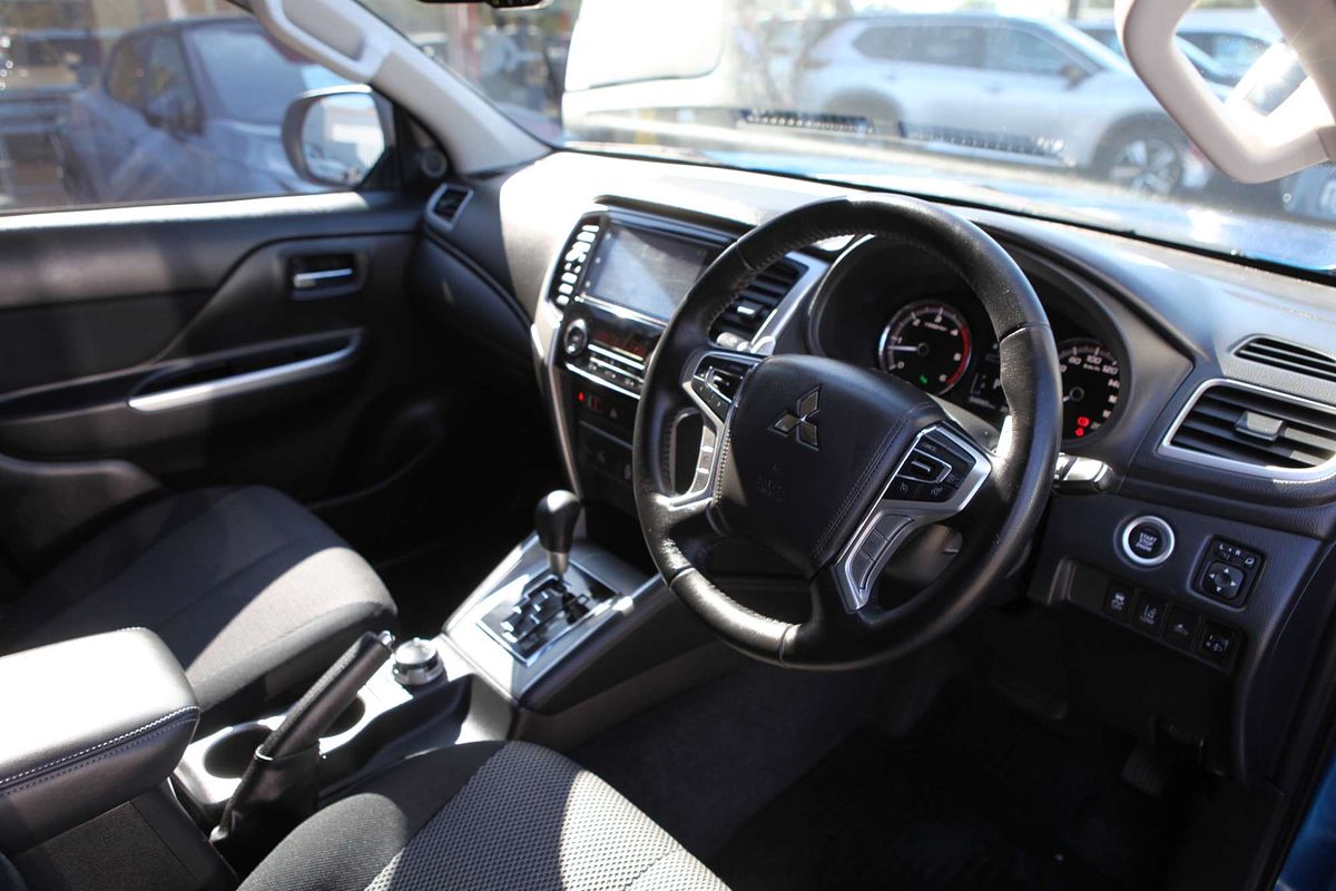 2022 Mitsubishi Triton GLS MR 4X4
