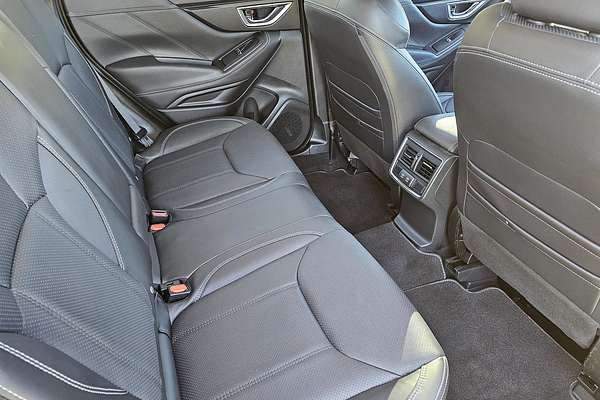 2019 Subaru Forester 2.5i-S S5