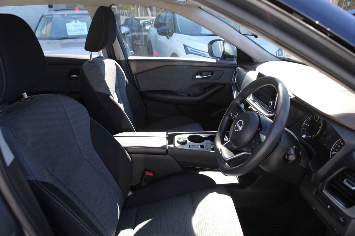 2024 Nissan X-TRAIL ST T33
