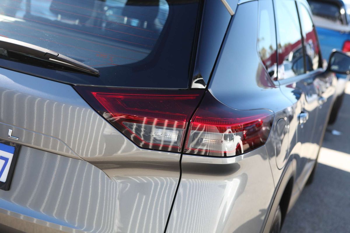 2024 Nissan X-TRAIL ST T33