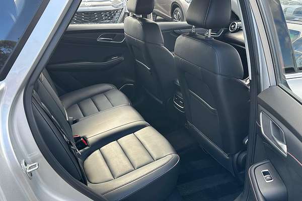 2022 MG HS Vibe SAS23