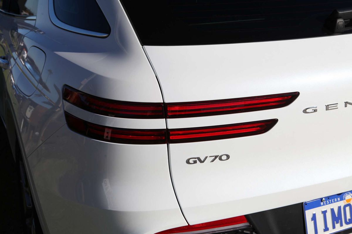 2024 Genesis GV70 2.5T AWD JK.V2