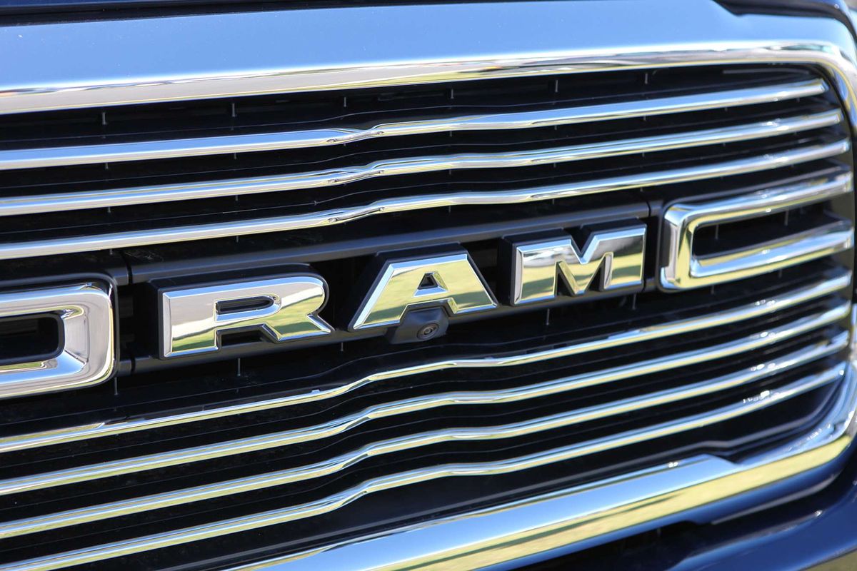 2024 RAM 2500 Laramie Rambox DJ 4X4