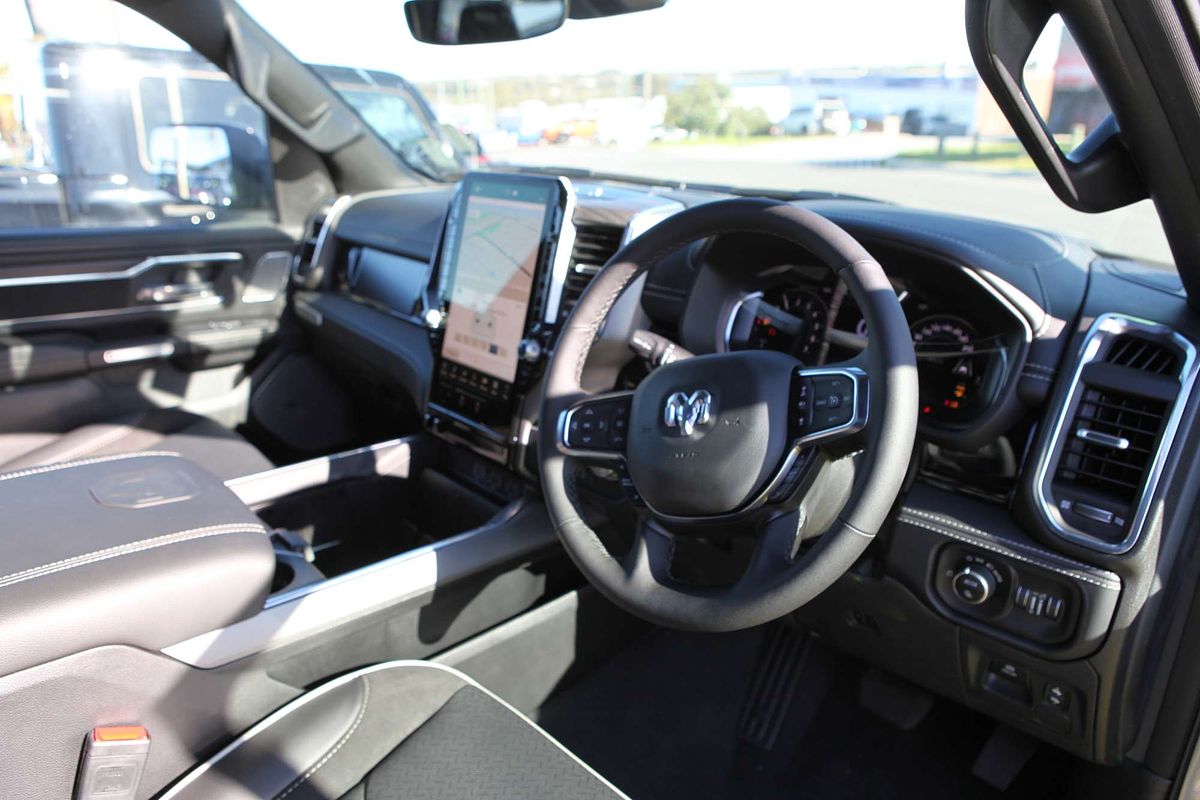 2025 RAM 1500 Laramie Sport Hurricane SO RamBox DT 4X4 SWB