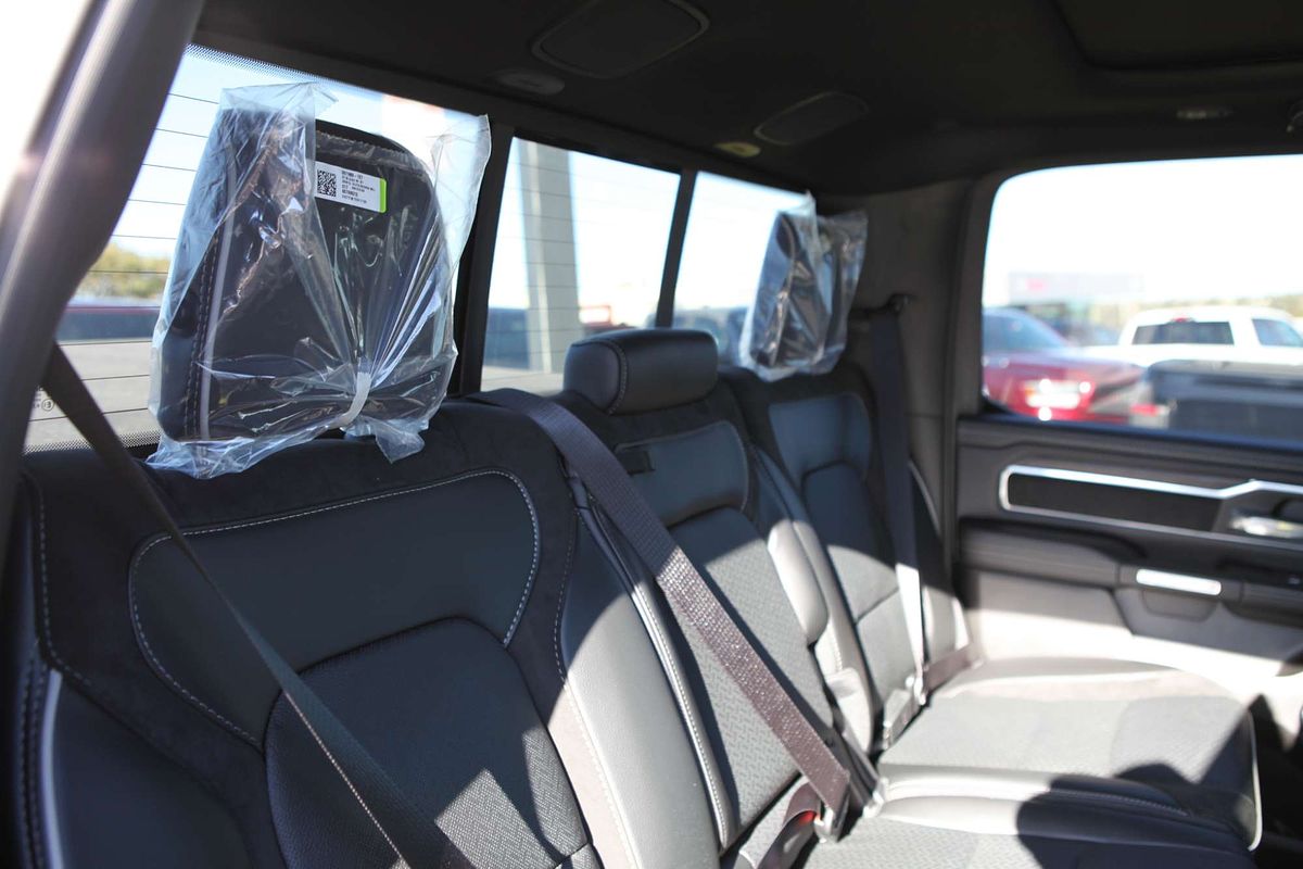 2025 RAM 1500 Laramie Sport Hurricane SO RamBox DT 4X4 SWB