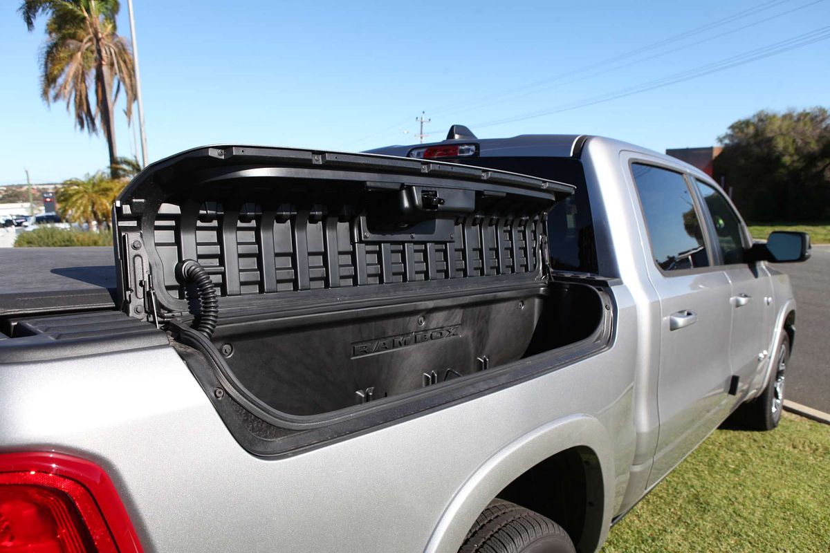 2025 RAM 1500 Laramie Sport Hurricane SO RamBox DT 4X4 SWB