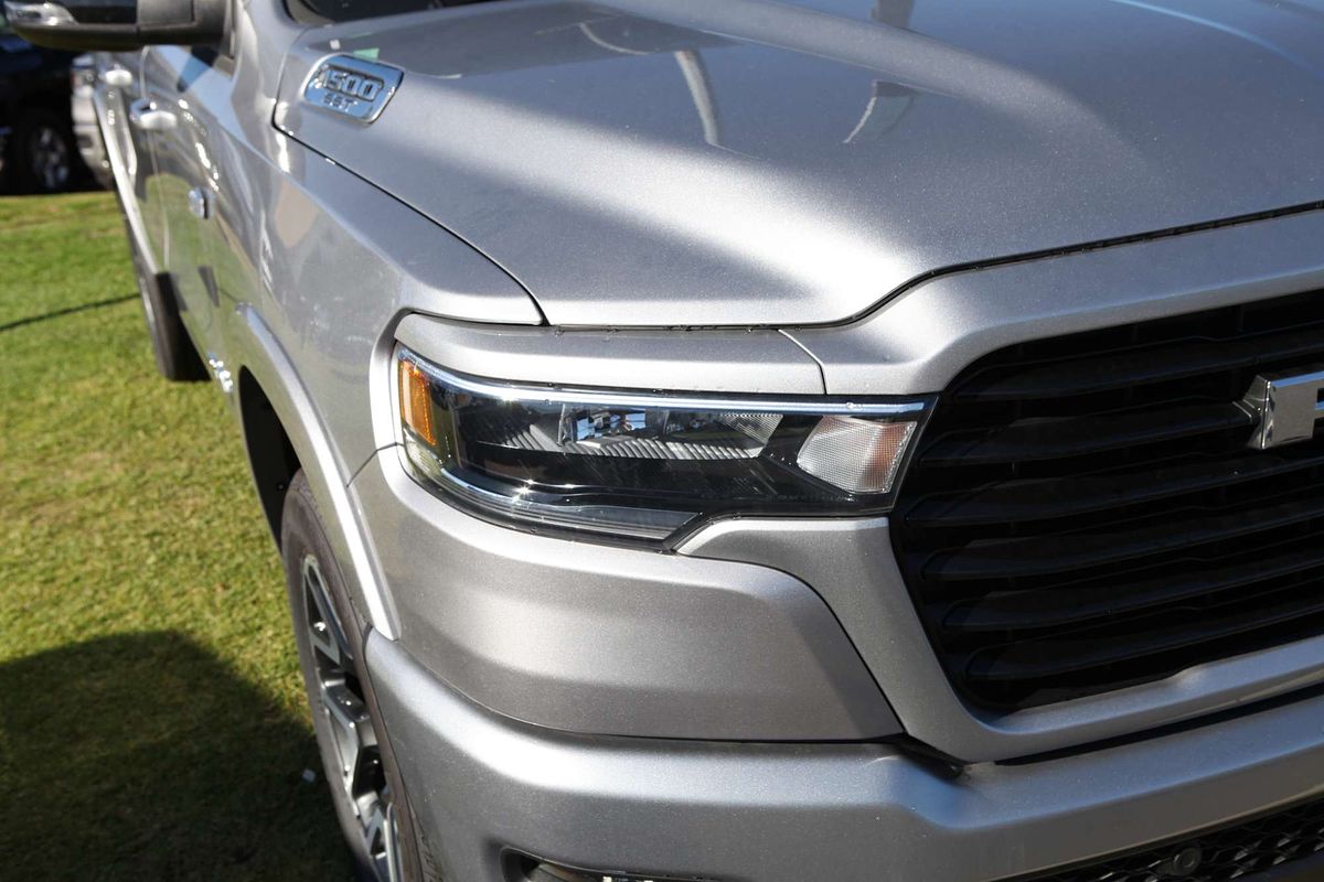 2025 RAM 1500 Laramie Sport Hurricane SO RamBox DT 4X4 SWB