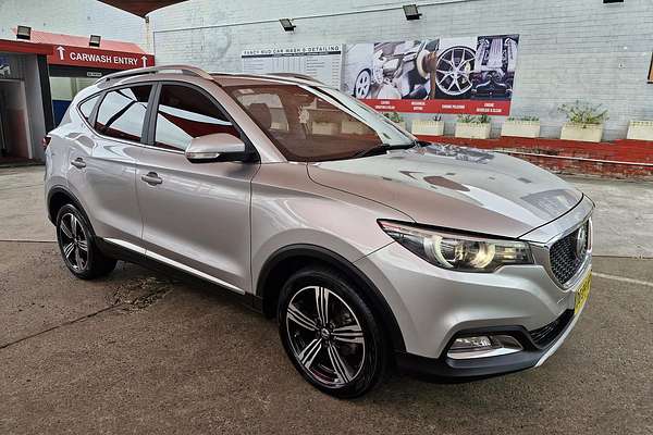 2019 MG ZS Essence AZS1