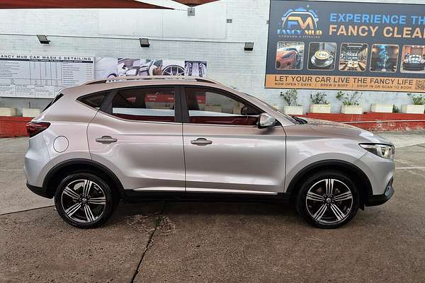 2019 MG ZS Essence AZS1